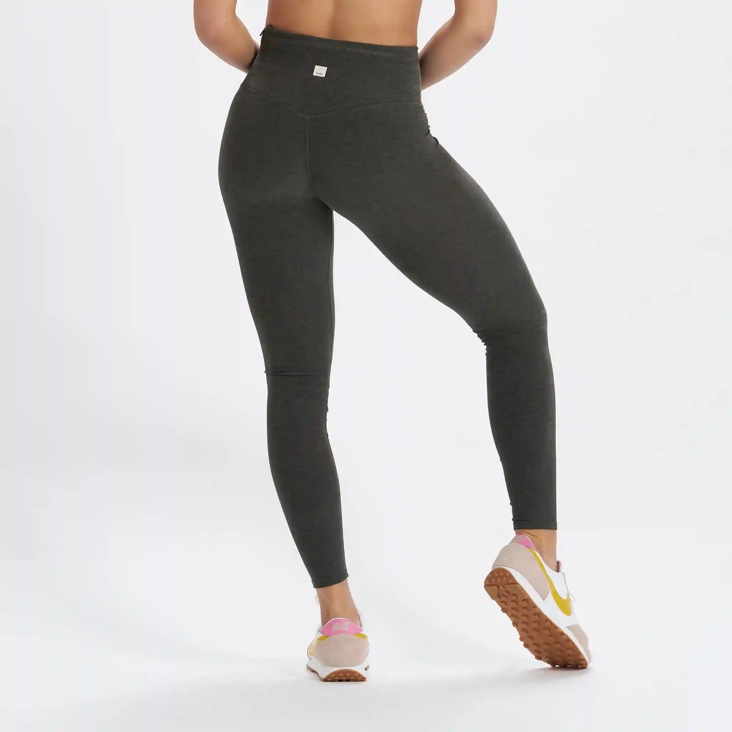 Clean Elevation Legging