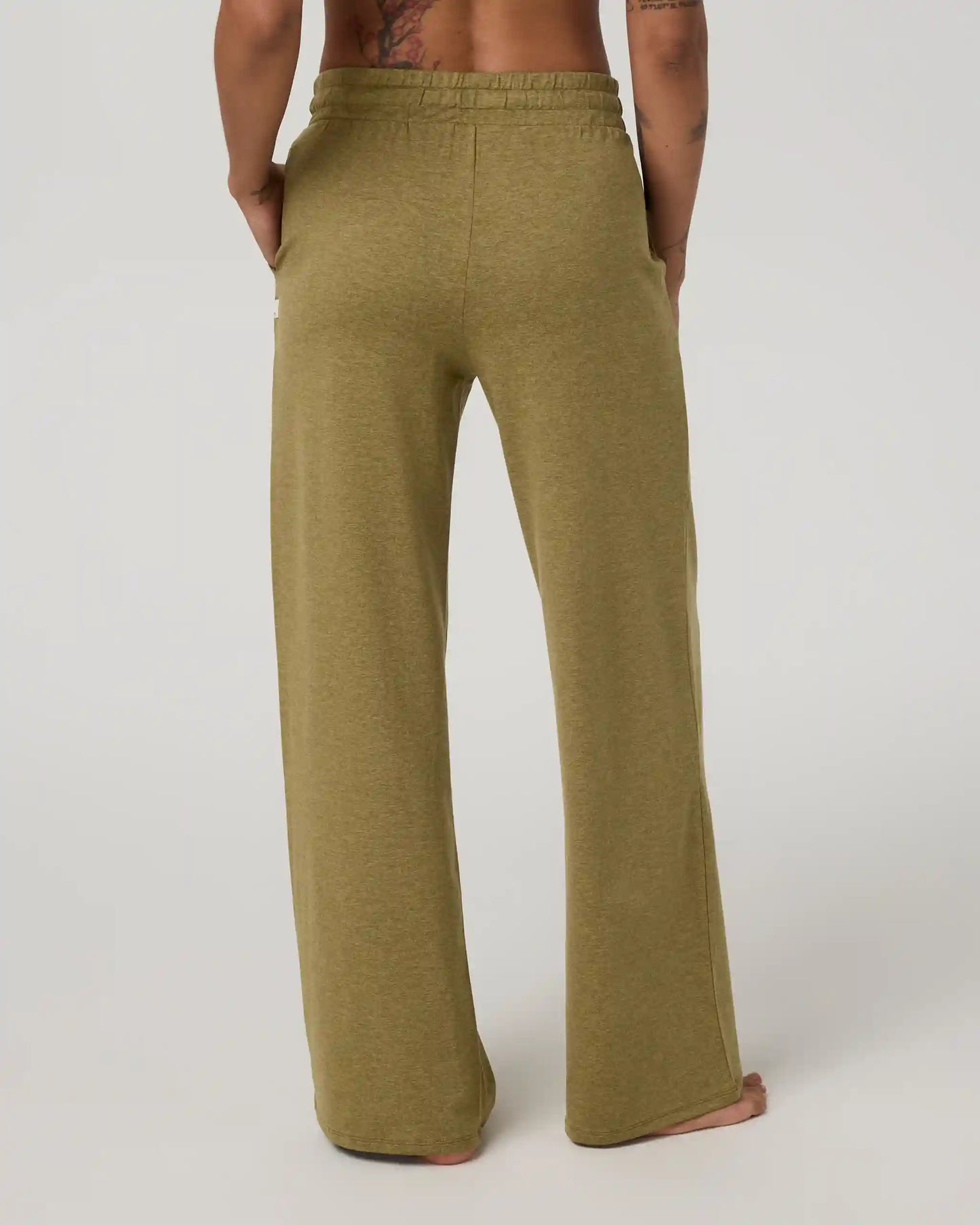 Halo Essential Wideleg Pant - Short