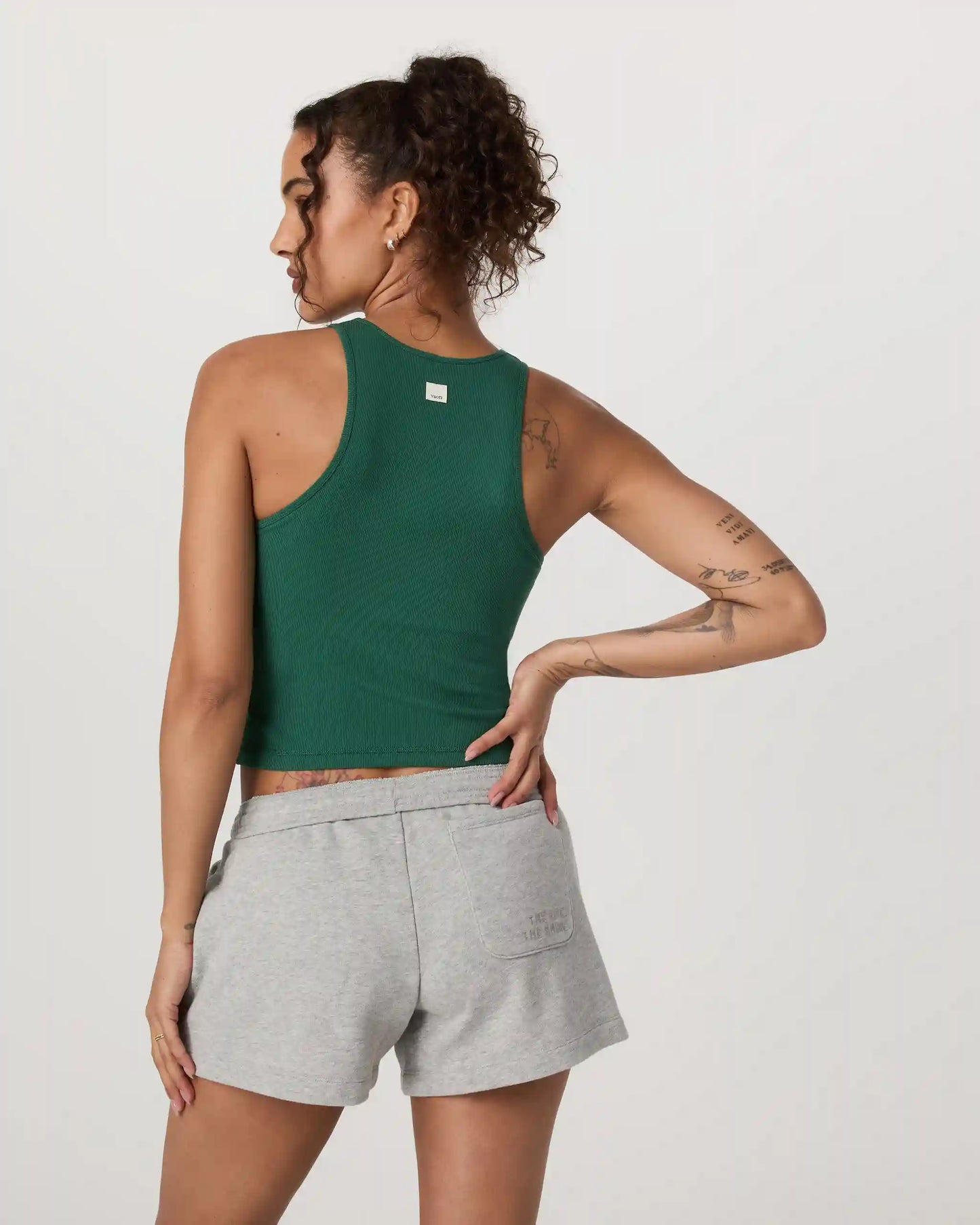 Pose Plyo Tank