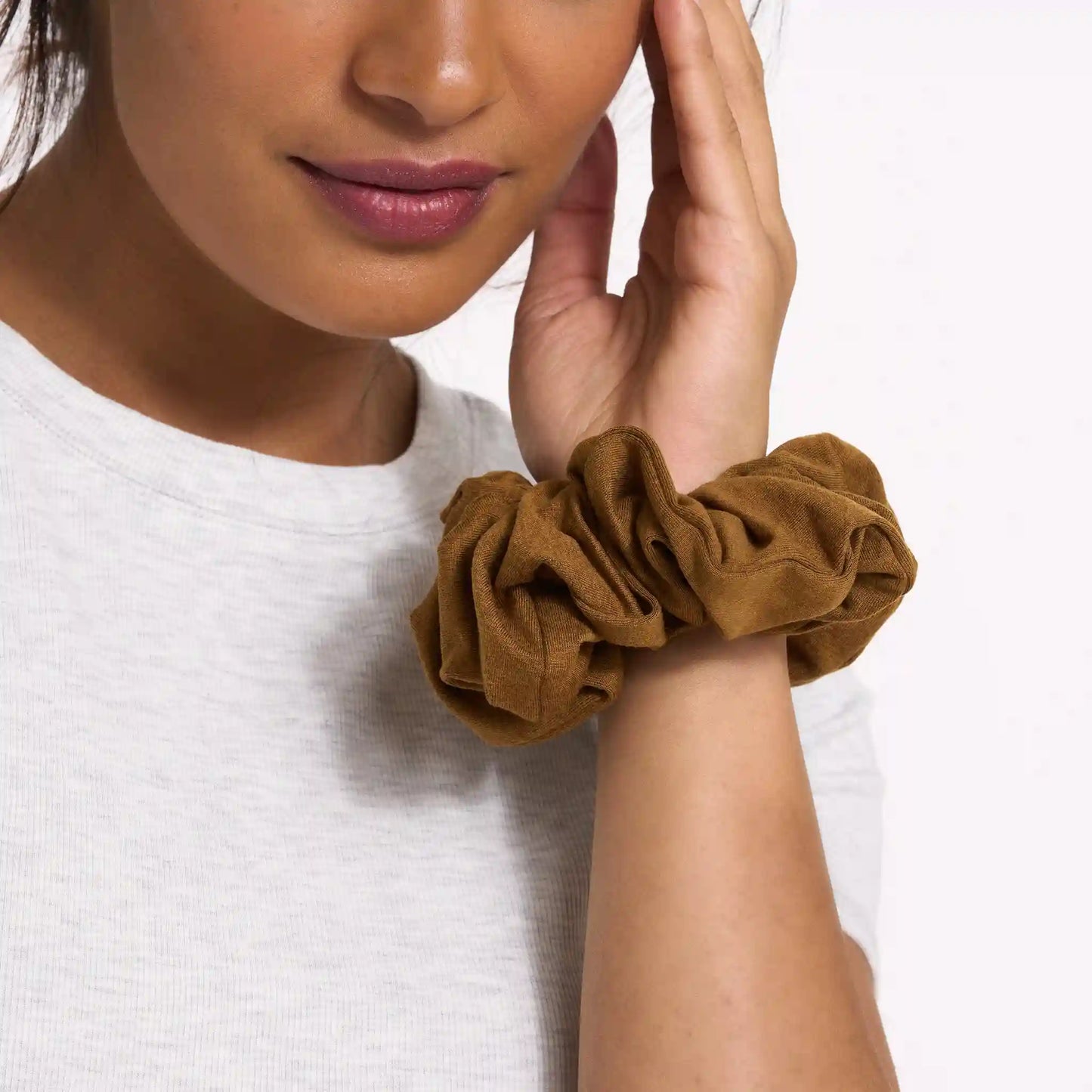 Halo Oversized Scrunchy