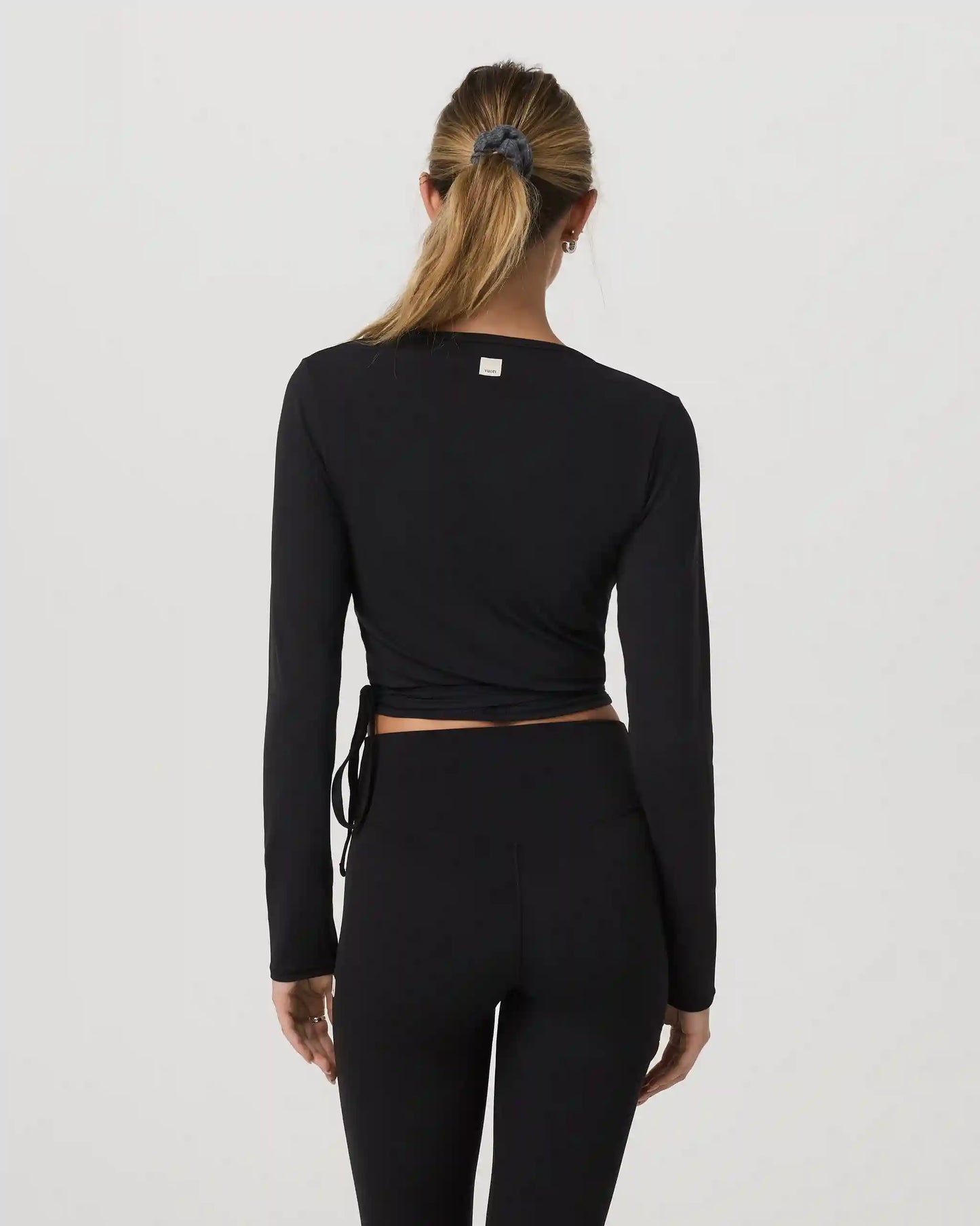 Vuori AllTheForm™ Wrap Top