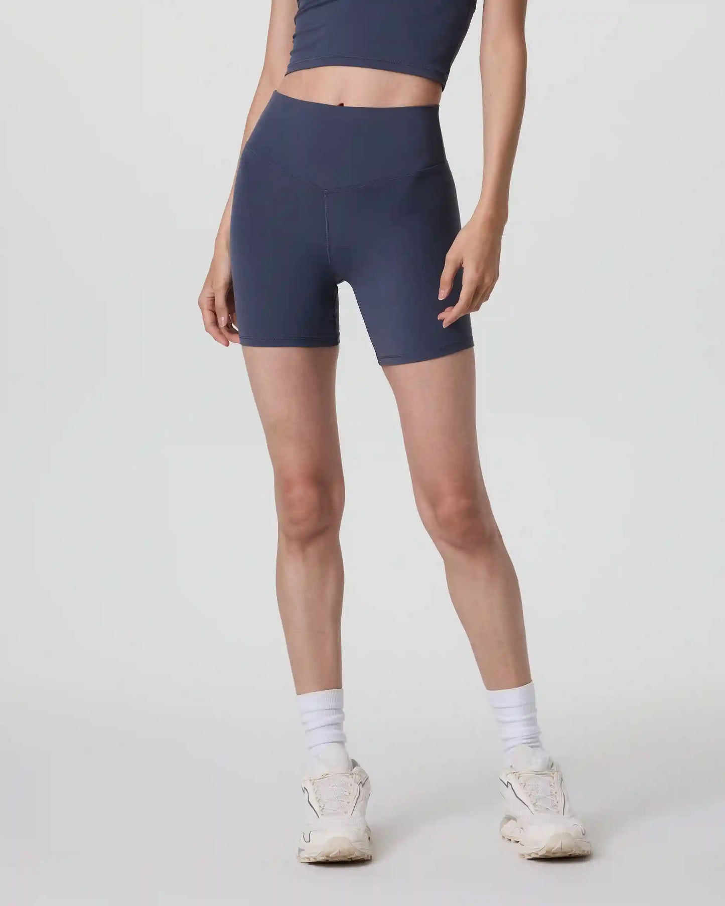 Vuori AllTheForm™ Short 6"