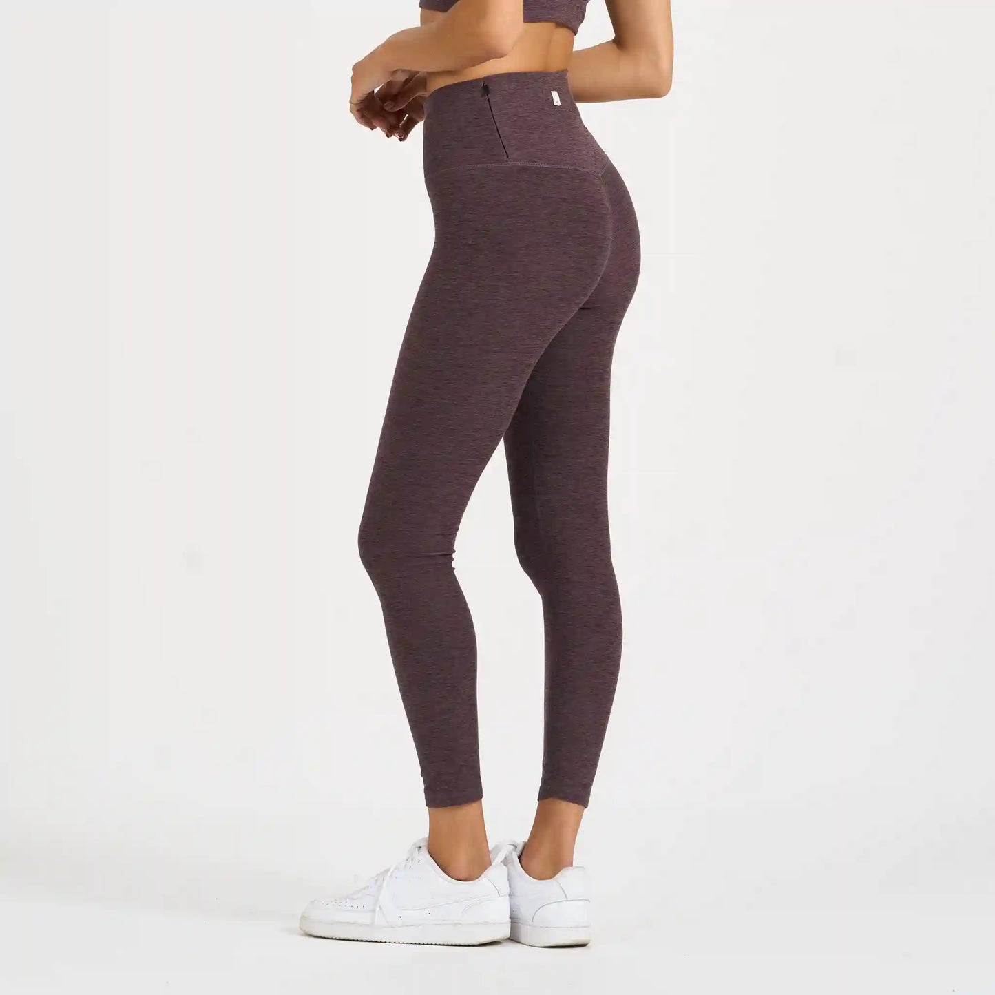 Clean Elevation Legging