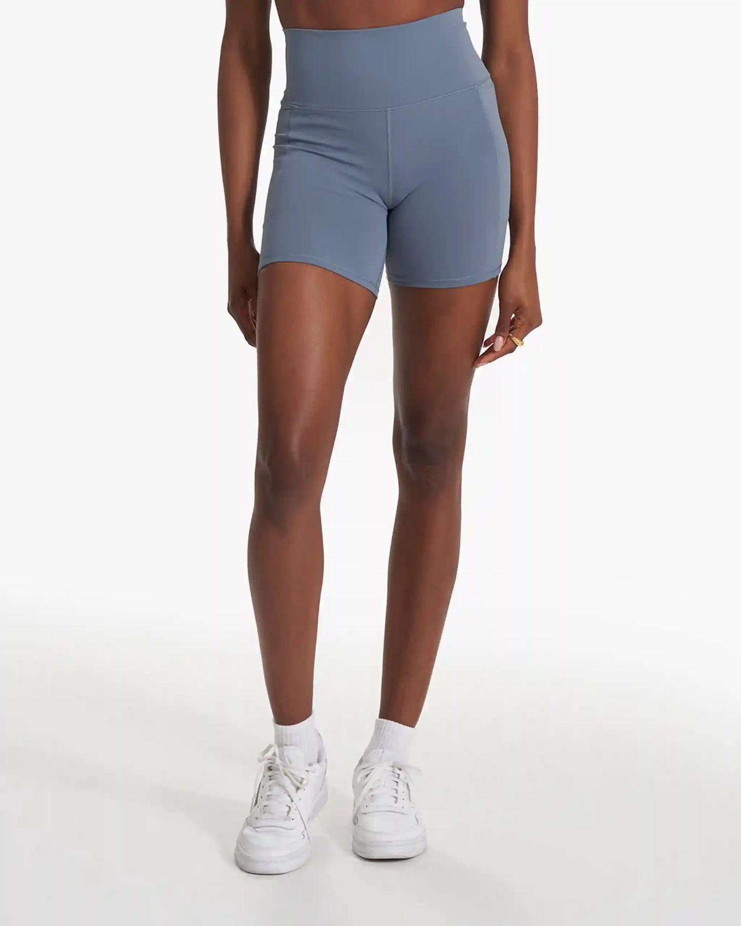 Studio Pocket Short