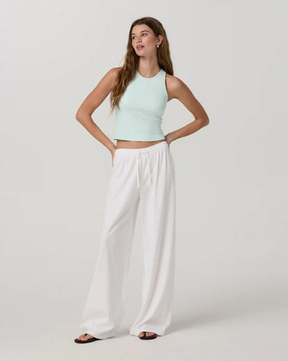 Pose Plyo Tank