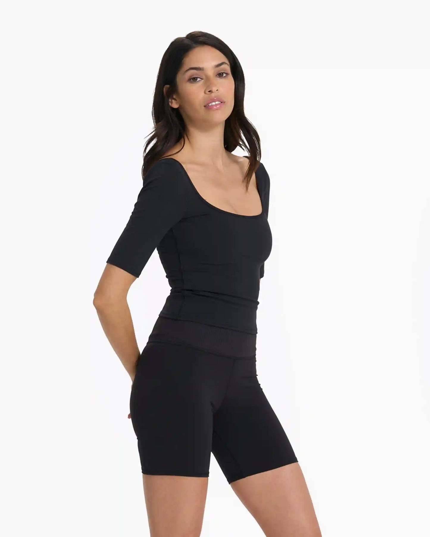 Avant Top