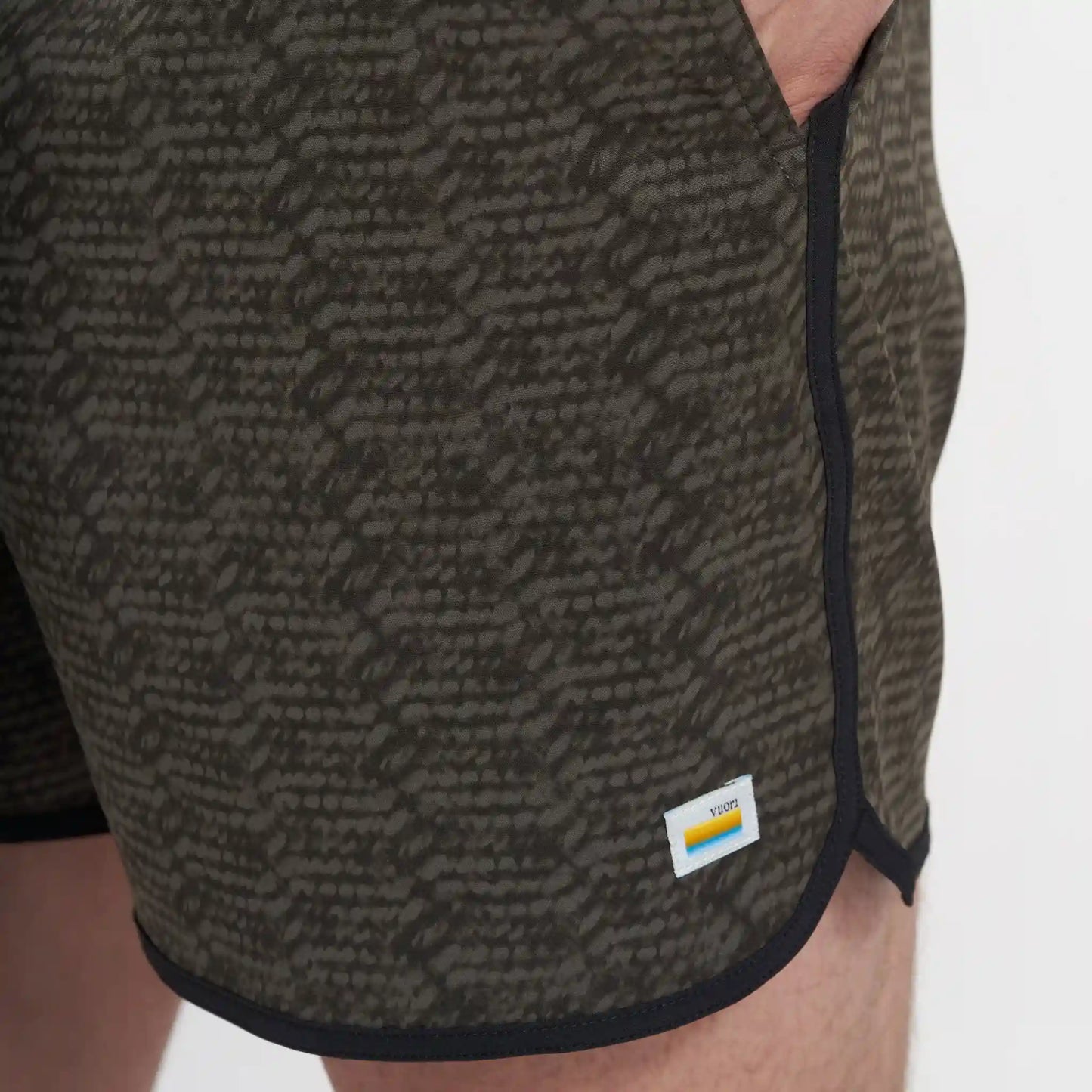 Banks Short Unlined 5"