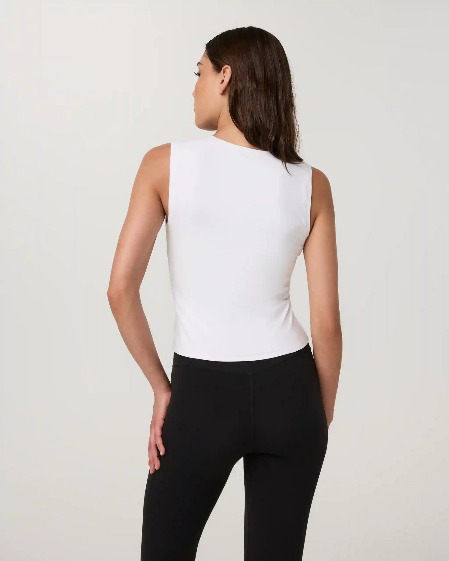 Halo Essential Scoop Tank