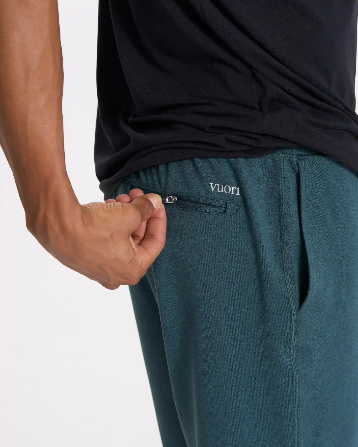 Sunday Performance Short