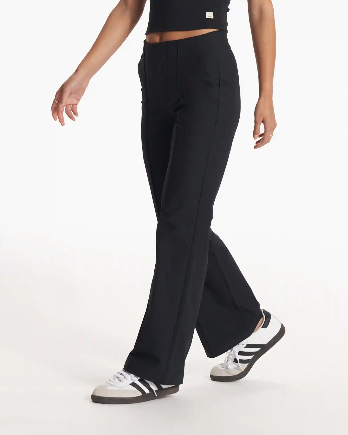 Womens Vuori Meta™ Wideleg Pant - Short