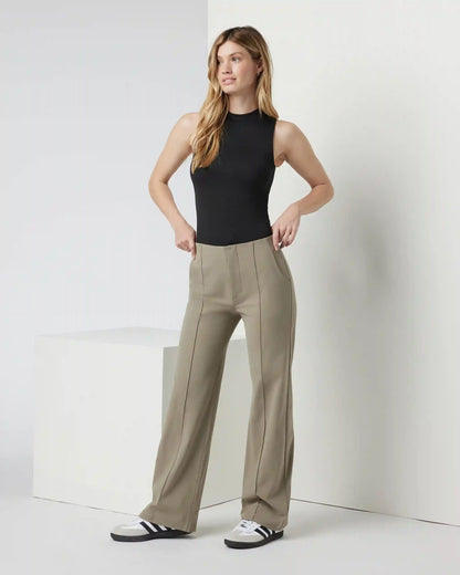 Womens Vuori Meta™ Wideleg Pant - Short