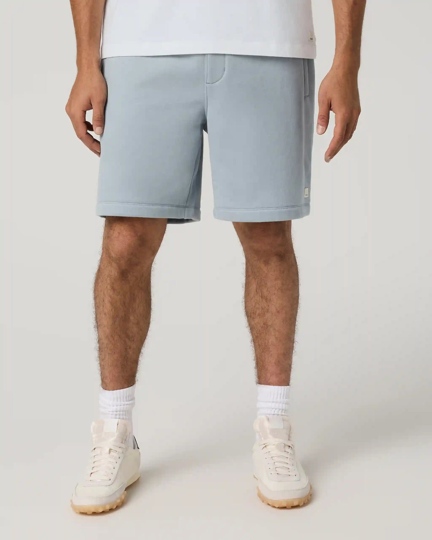 Seaside Short 8"